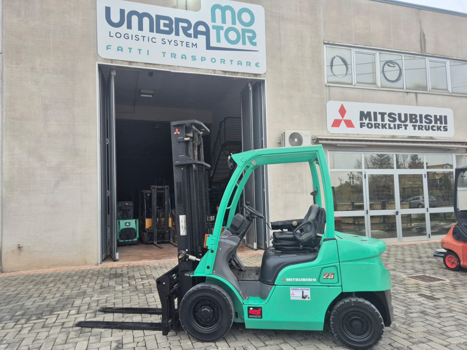Carrello frontale diesel Mitsubishi FD25N usato garantito (rif.184)