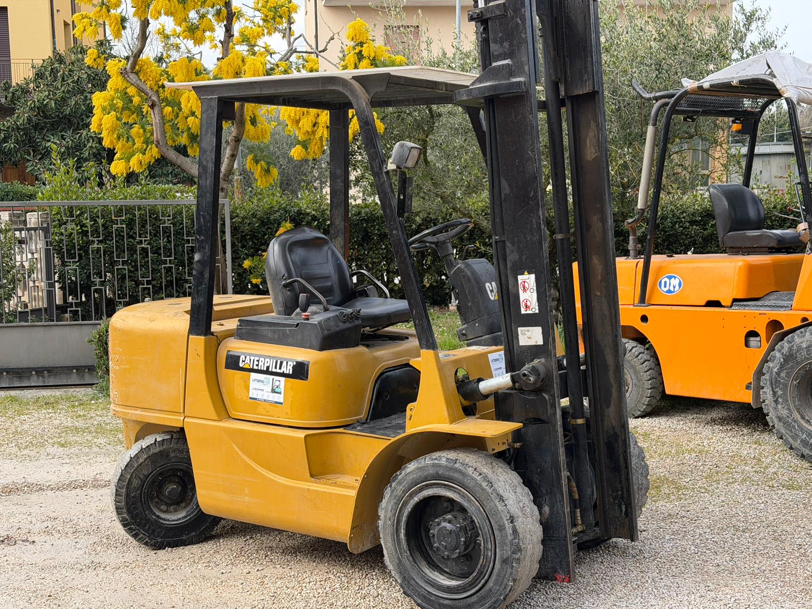 Carrello frontale diesel Caterpillar DP30 usato garantito (rif.188)